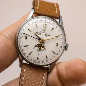 Omega cosmic clearance moonphase annual calendar