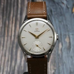 Omega Calatrava  'sub-seconds'  Honeycomb Dial Acier Inoxydable -1951- 