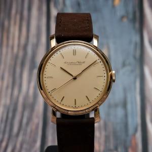 Iwc Calatrava "shark Lugs" 36 Mm 18kt Yellow Gold -1954- 