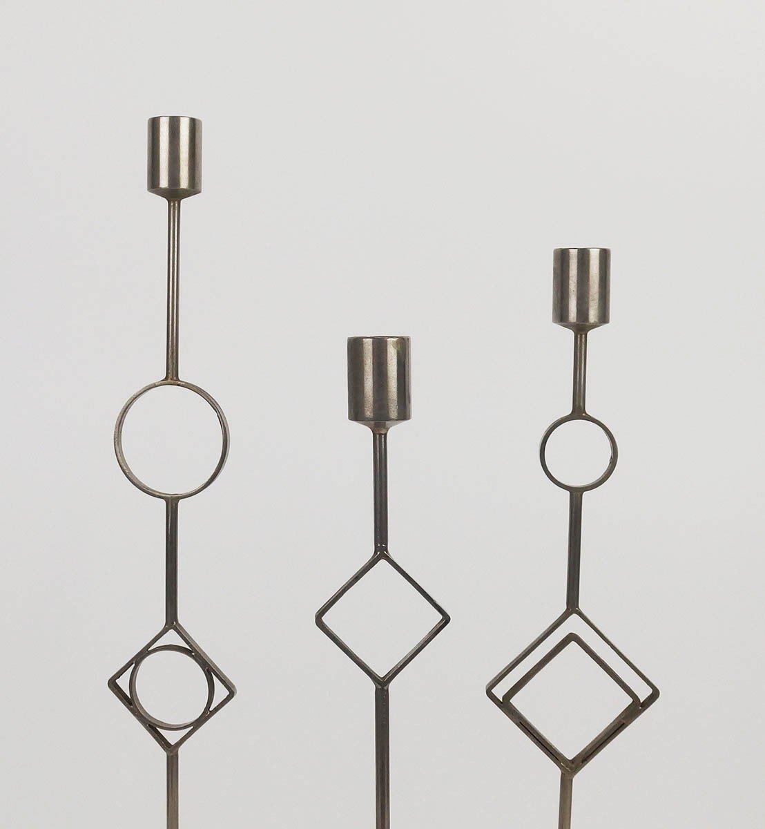 Trois Bougeoirs En Métal Nickelé Design 1970-photo-1