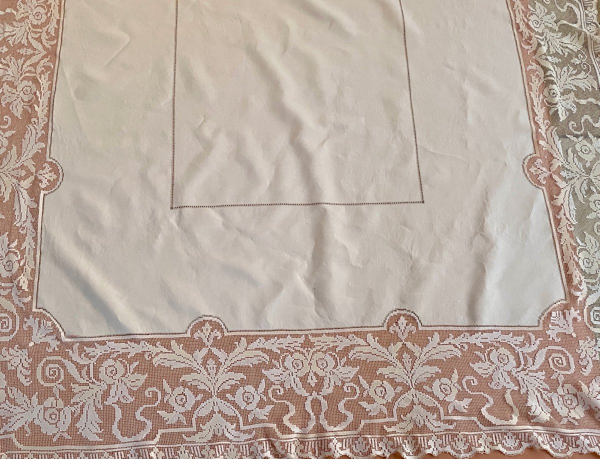 Beautiful Tablecloth With Large Frame In Fine Reworked Netting And Fine Linen Canvas - Old Linen-photo-3