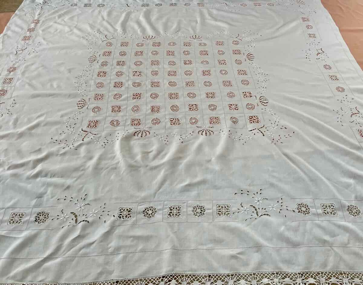 Bedspread, Wall Hanging With Hand Embroidery, Lace On Fine Linen Canvas - Old Linen-photo-2