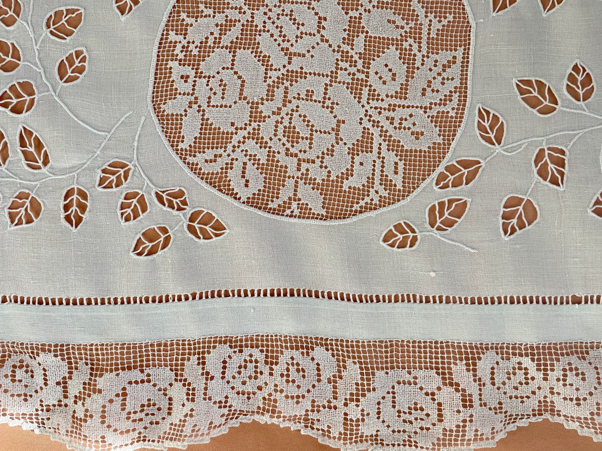 Wonderful Hand Embroidered Tablecloth With Impressive Embroidery On Fine Linen Canvas, Old Linen-photo-3