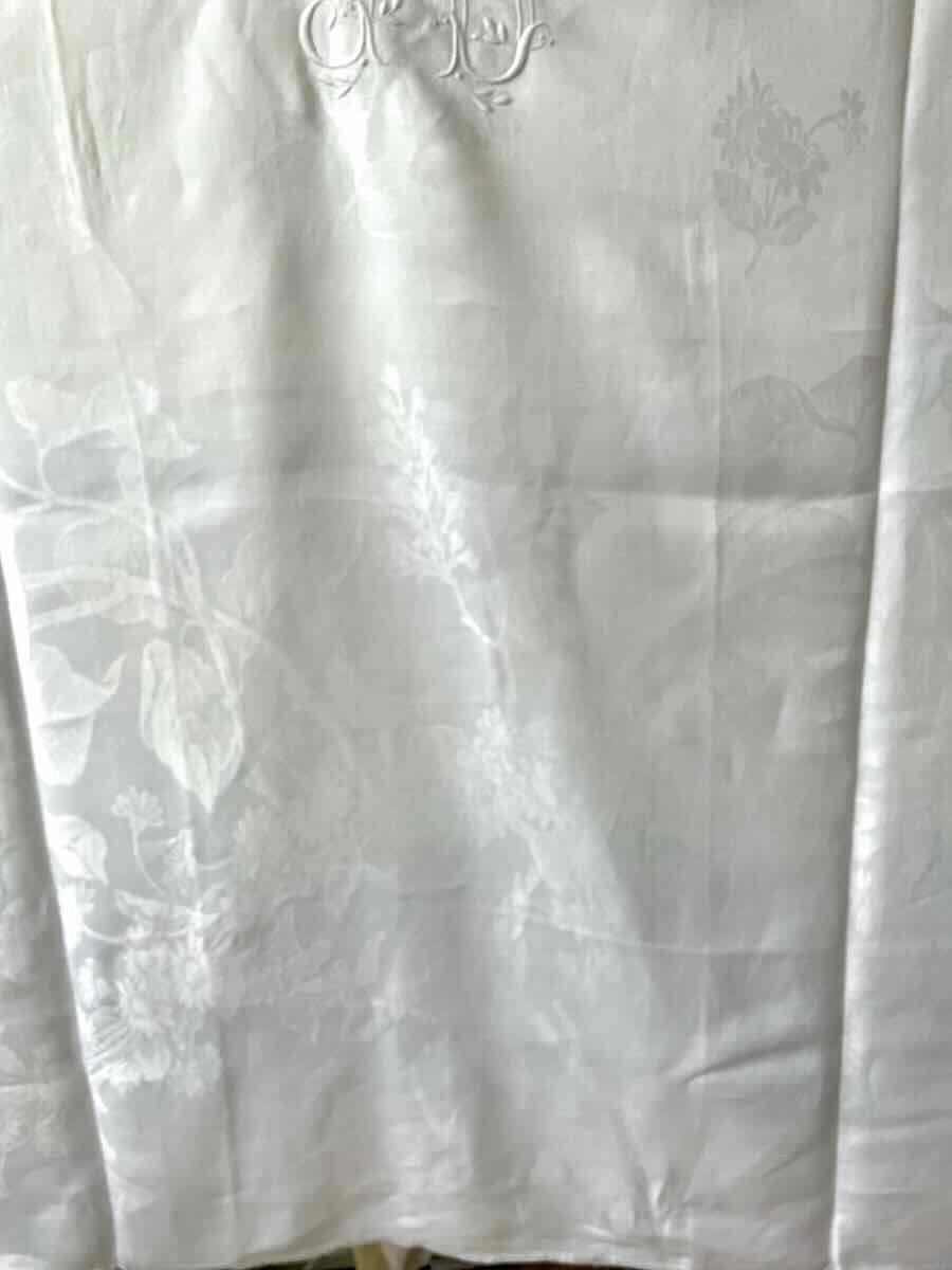 Grande Nappe Blanche En Damassé De Fil De Lin Avec Fleurs Et 2 Monogrammes Jd Linge Ancien-photo-2