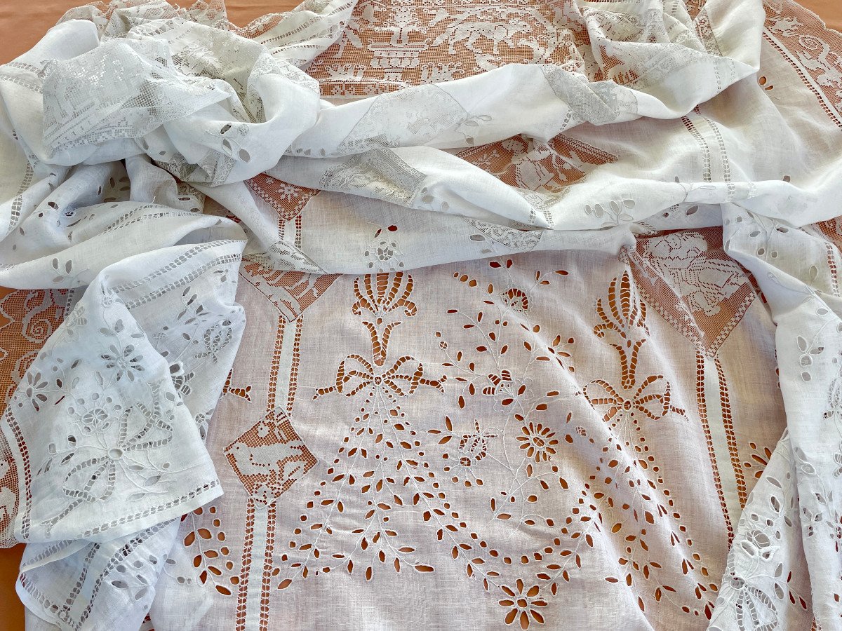 Napoleon III Bedspread Hand Made On Fine Loose Linen: Lace And Embroidery. Antique Linen-photo-6