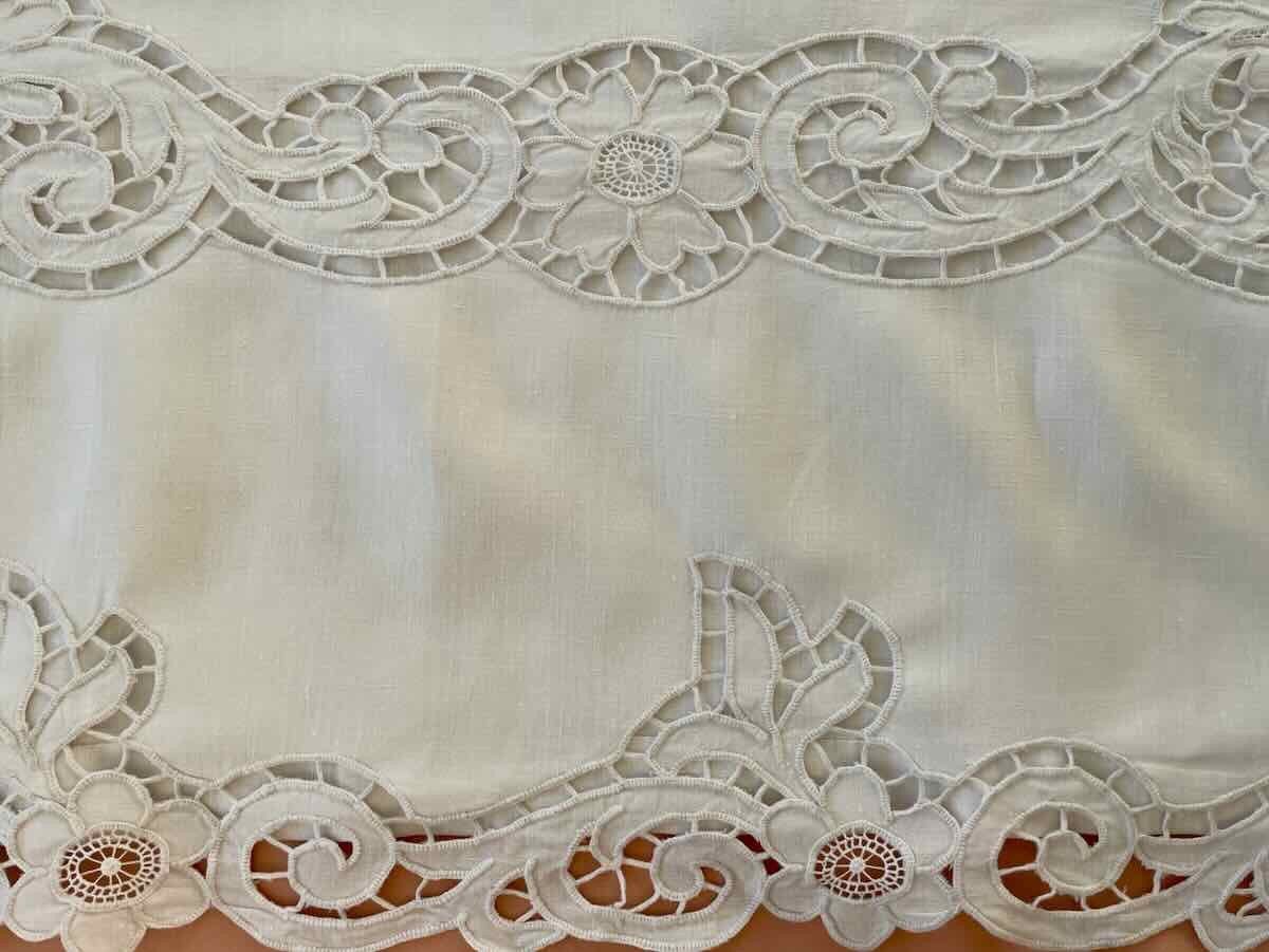 Superbe Drap "em"  Avec Broderie Richelieu Réalisé Main, Toile Lin Fin- Linge Ancien-photo-3