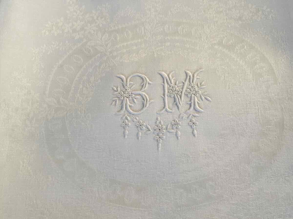 Damask Table Service In Linen Thread With Mb Monogram, Hand Embroidery. Antique Linen-photo-1