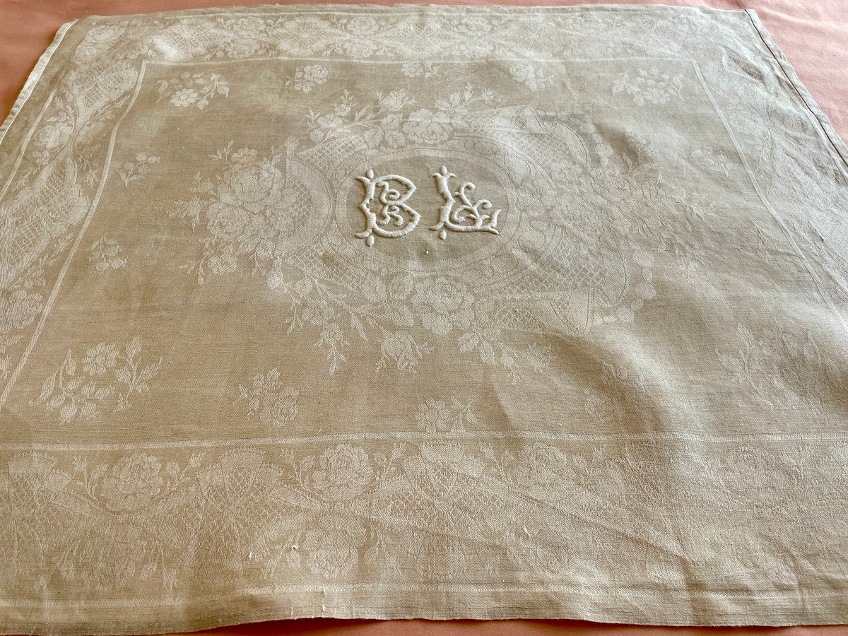 Superb Linen Damask Table Service Hand Embroidered Monogram Bl Color Bis - Antique Linen-photo-3