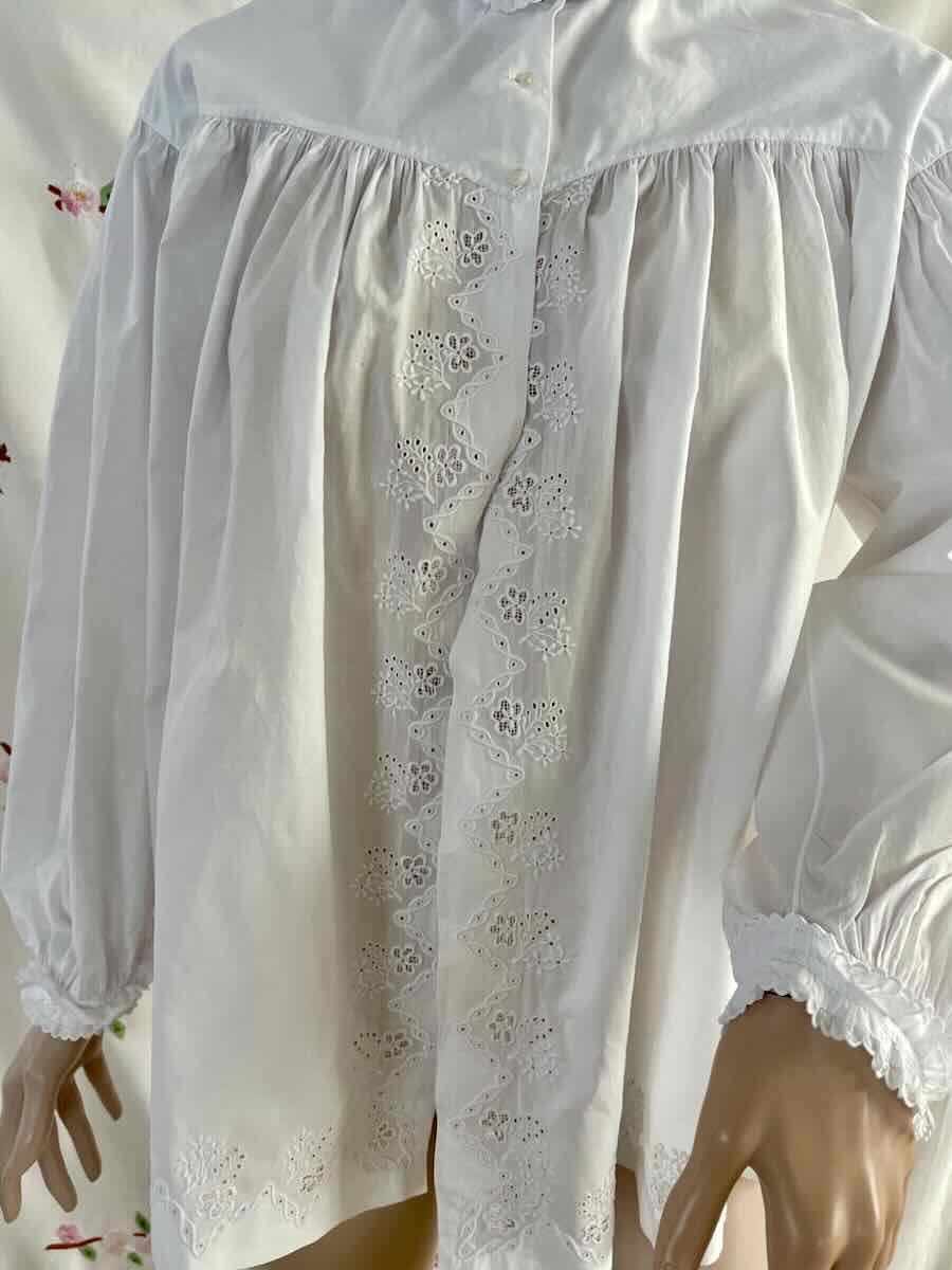 Morning Blouse With Sumptuous Hand Embroidery On Linen Canvas - Antique Linen-photo-2