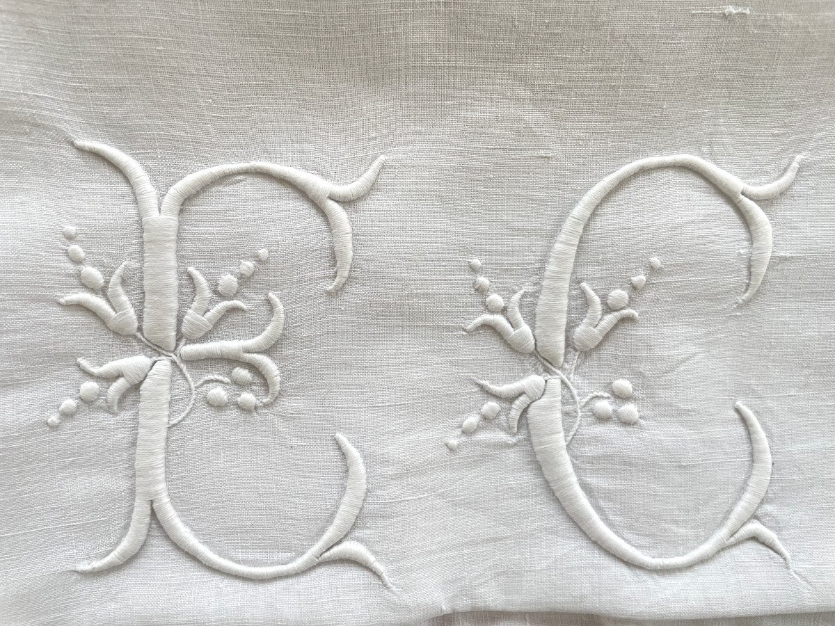 Scalloped Pillowcase, Flowery Branches, Monogram Ec Hand Embroidery On Fine White Linen - Antique Linen-photo-2