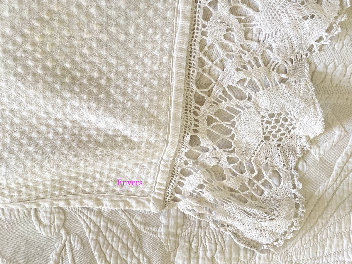 Flat Piqué Blanket With Embossed And Ch Monogram, Handmade Bobbin Lace - Antique Linen-photo-5