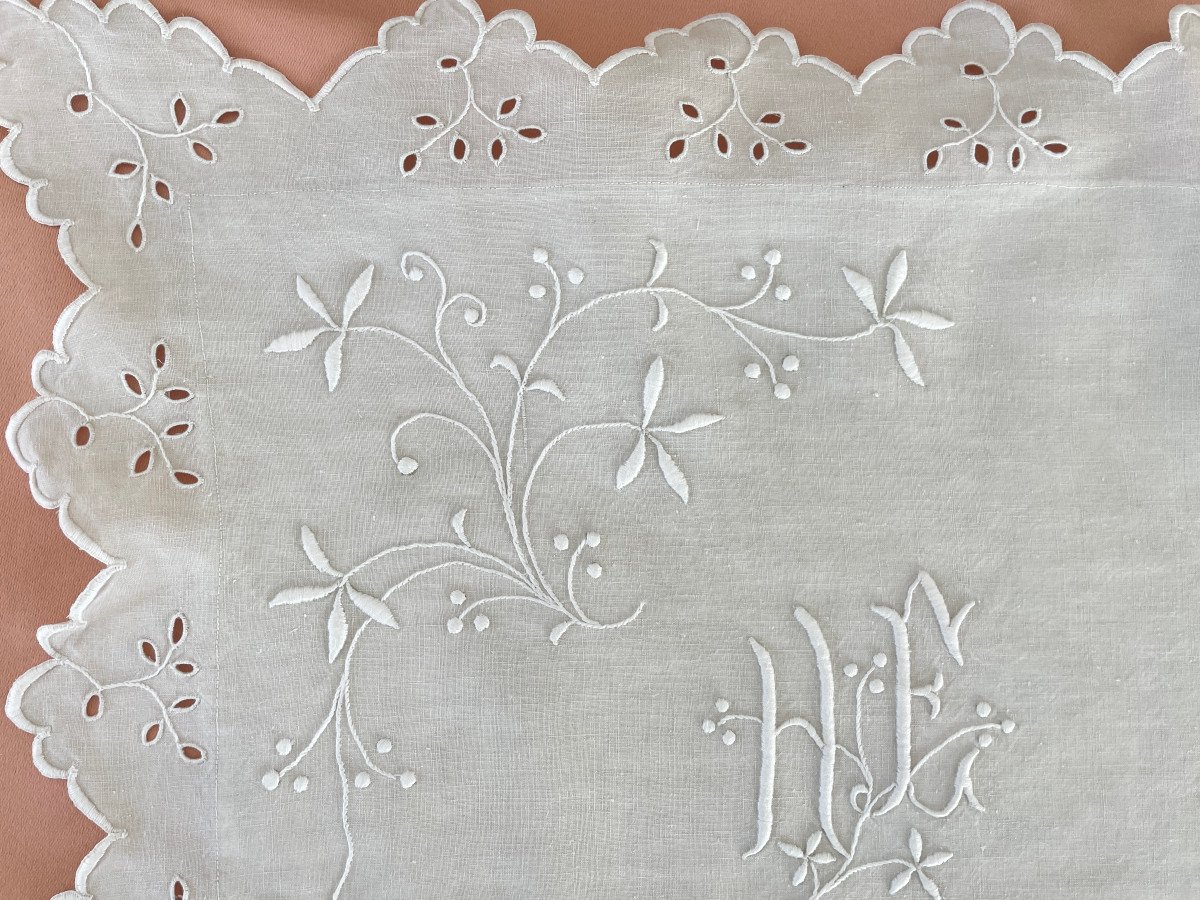 Scalloped Pillowcases: Floral Branch Embroidery, He Monogram On Linen Canvas - Antique Linen-photo-2