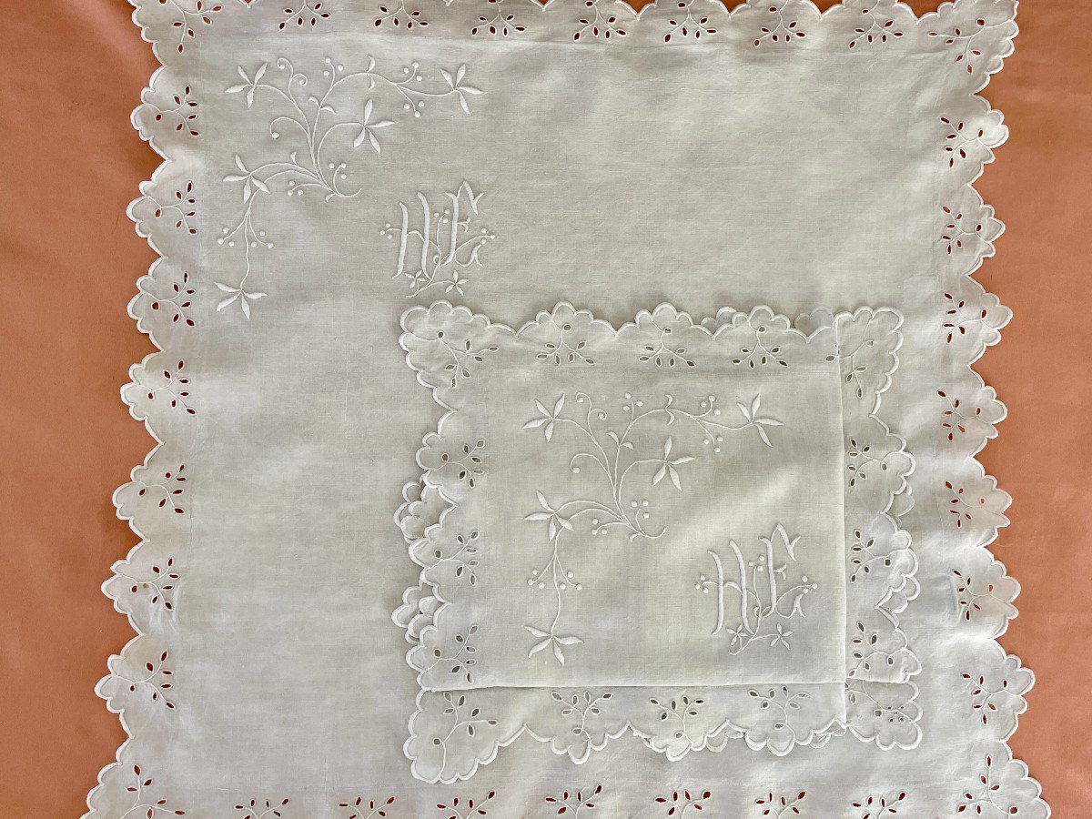 Taies Festonnées HE: Broderie de Branchages Fleuris,  Sur Toile De Lin - Linge Ancien-photo-4