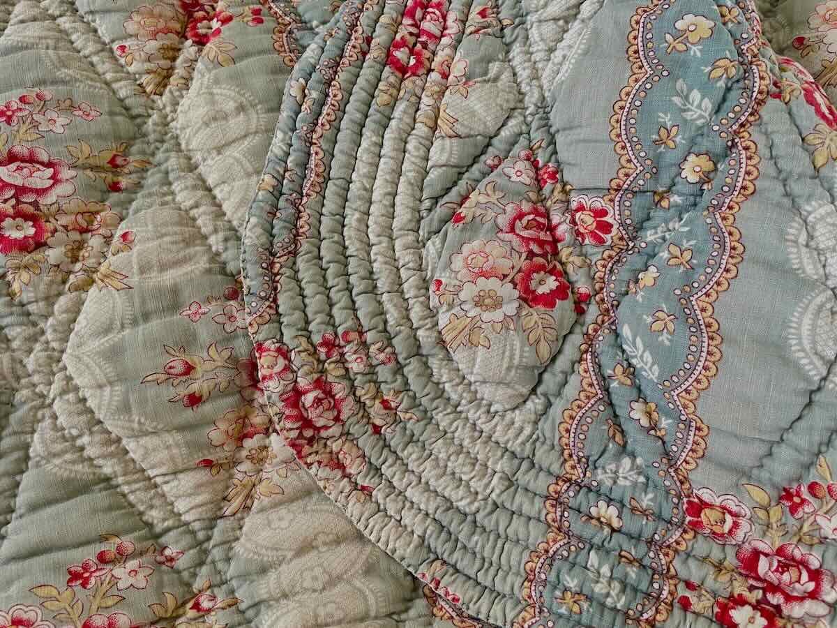 Rare Large Quilted Opening Late 19th Century: Two Sides With Floral Motifs On A Grey-blue Background-photo-5