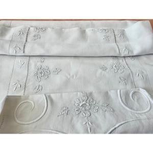 Large Linen Thread Tablecloth With Hand Embroidery And Daywork