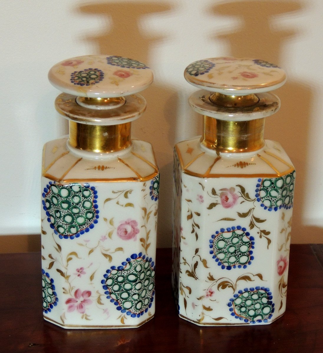 Pair Of 19th Century "old Paris" Porcelain Perfume Bottles-photo-3