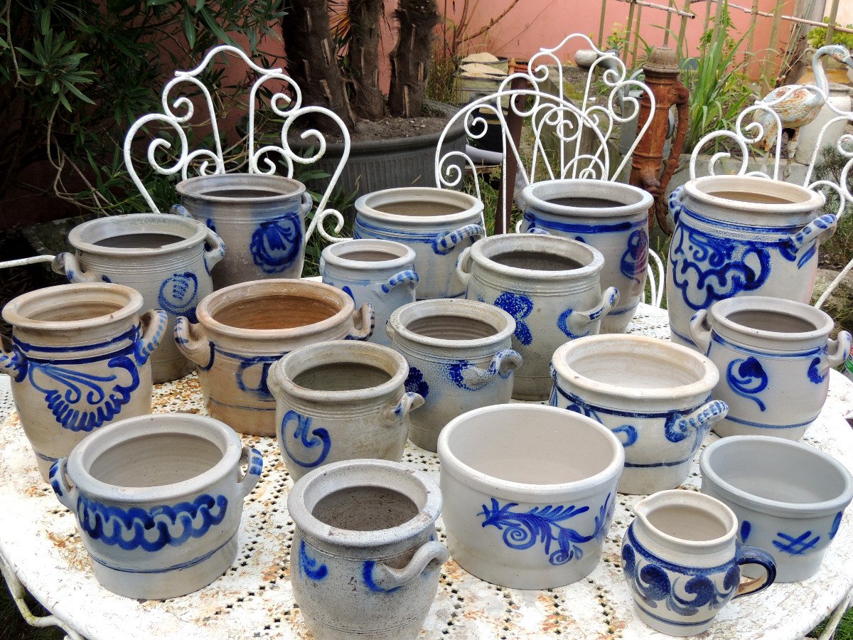 Pottery, 18 Alsatian Pots In Blue-grey Glazed Stoneware (betschdorf) From The 19th And 20th Centuries