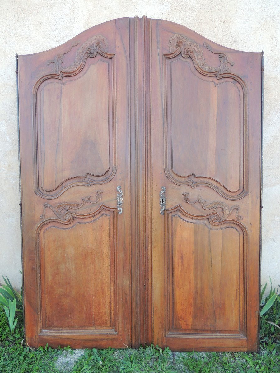 Paire De Portes d'Armoire En Noyer Louis XV , Région Bordelaise ,  18 ème 