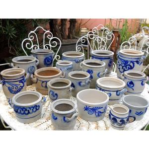 Poterie , 18  Pots Alsaciens En Grès Vernissés Gris Bleu (  Betschdorf ) Du 19 Et 20 ème Siècle