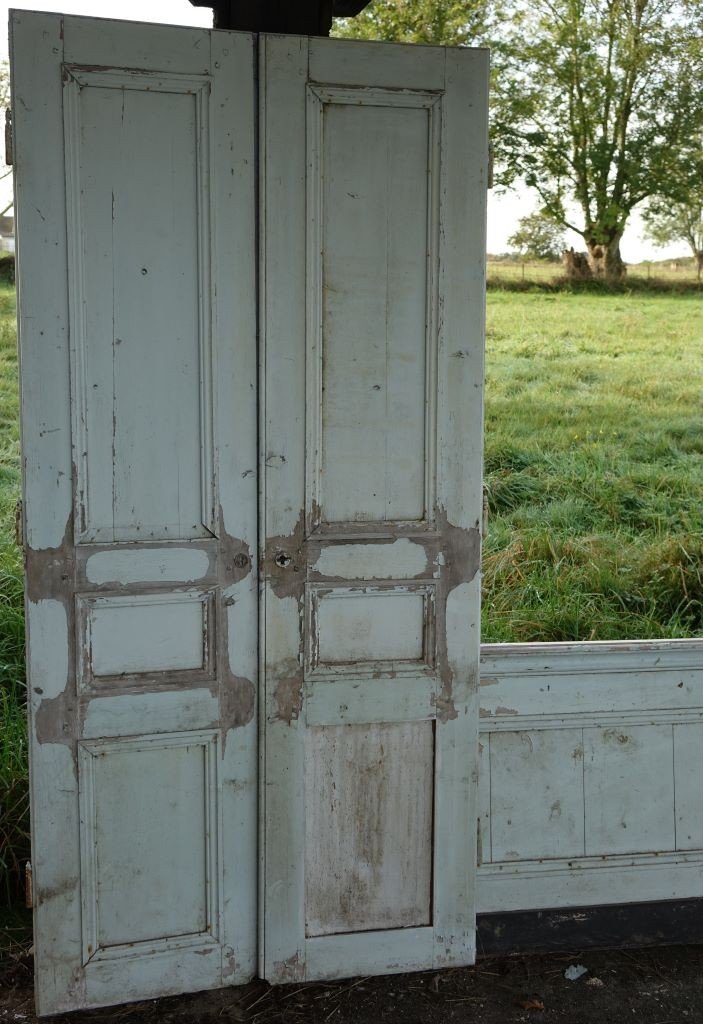 Set Of Woodwork, Cupboards And Door-photo-3