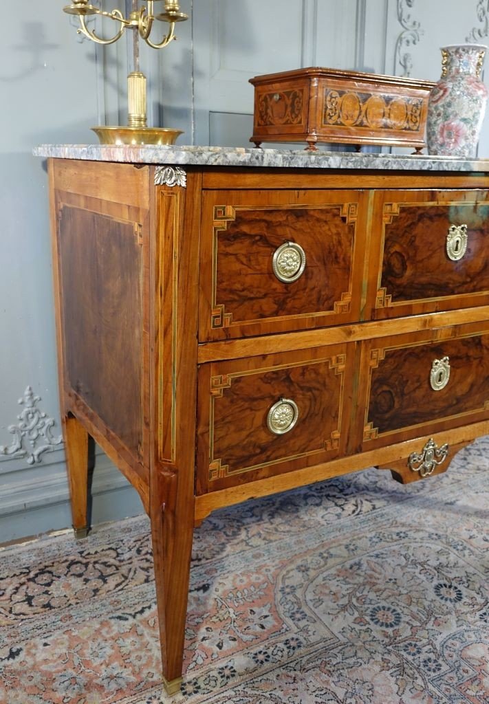 Louis XVI Marquetry Chest Of Drawers-photo-4