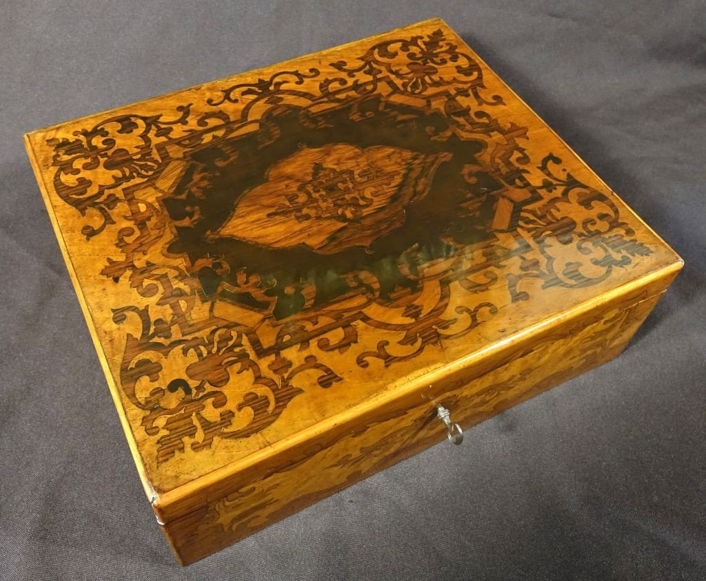 Rosewood Marquetry Box