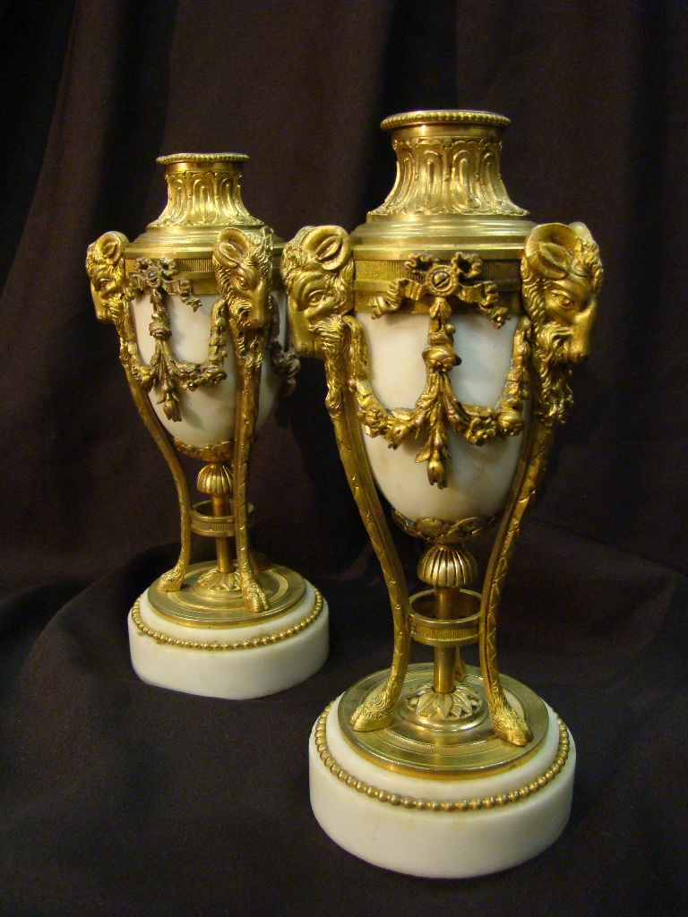 Pair Of Cassolettes In Marble And Gilt Bronze-photo-3