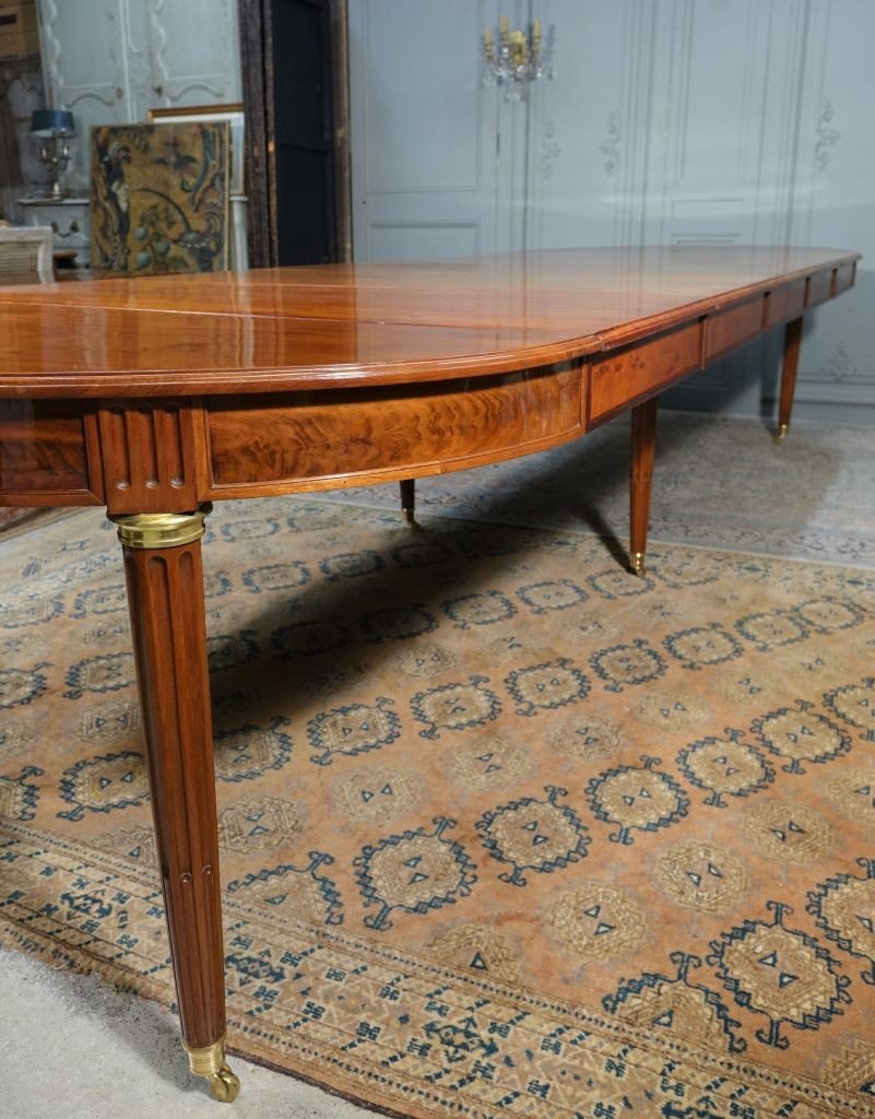 Louis XVI Mahogany Dining Table-photo-7