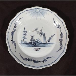 18th Century Nevers Earthenware Plate. Chinese Decor 