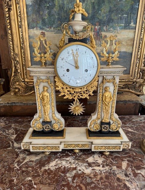 Pendule d'époque Louis XVI