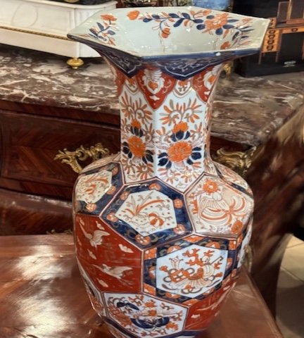 Pair Of 19th Century Imari Porcelain Vases -photo-2