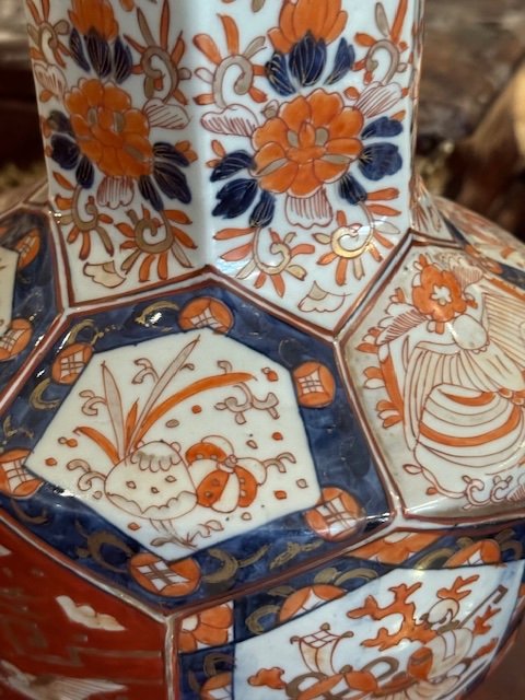 Pair Of 19th Century Imari Porcelain Vases -photo-3