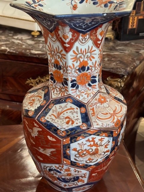 Pair Of 19th Century Imari Porcelain Vases -photo-2