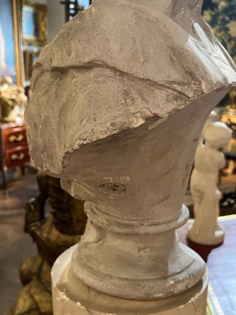 Bust Of Marianne In Plaster-photo-4