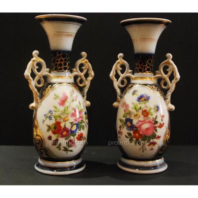"paire De Vases En Porcelaine De Bayeux