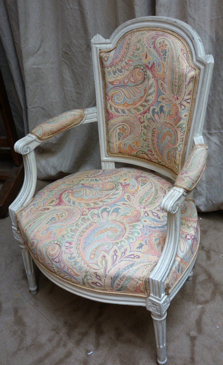 19th Century Louis XVI Style Lacquered Wood Cabriolet Armchair-photo-3