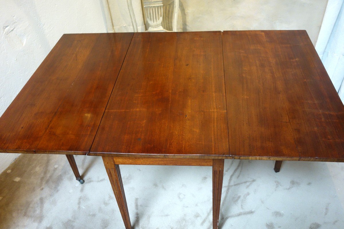 Very Beautiful 19th Century Mahogany Shuttered Table -photo-2