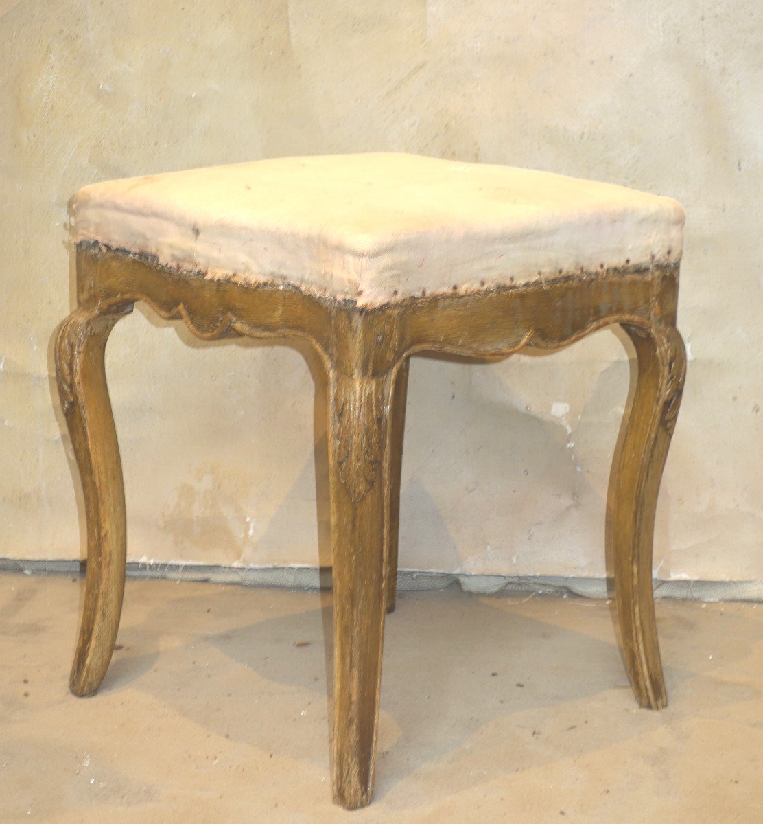 Louis XV Period Relacquered Wooden Stool-photo-2