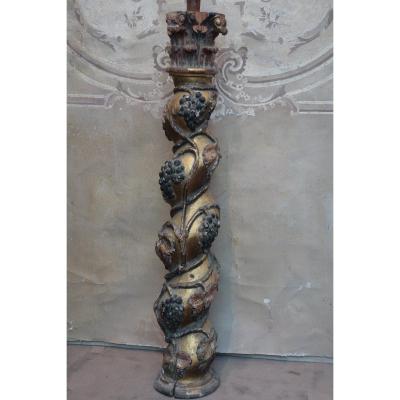 Grande Colonne Torse  En Bois Sculpté  début XVIIIéme