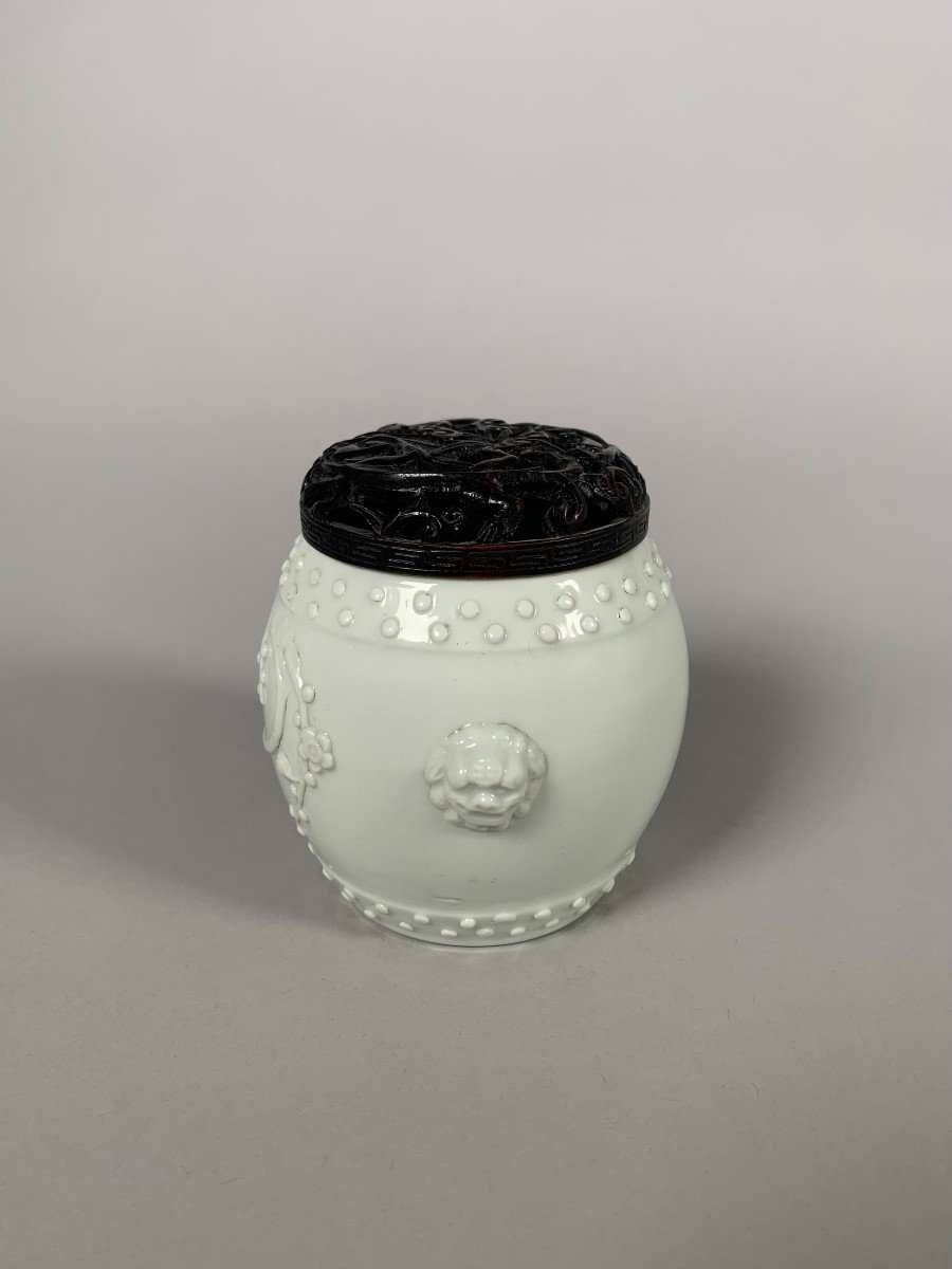 Perfume Brule In White Porcelain Dehua Kangxi Period (1661-1722)-photo-2