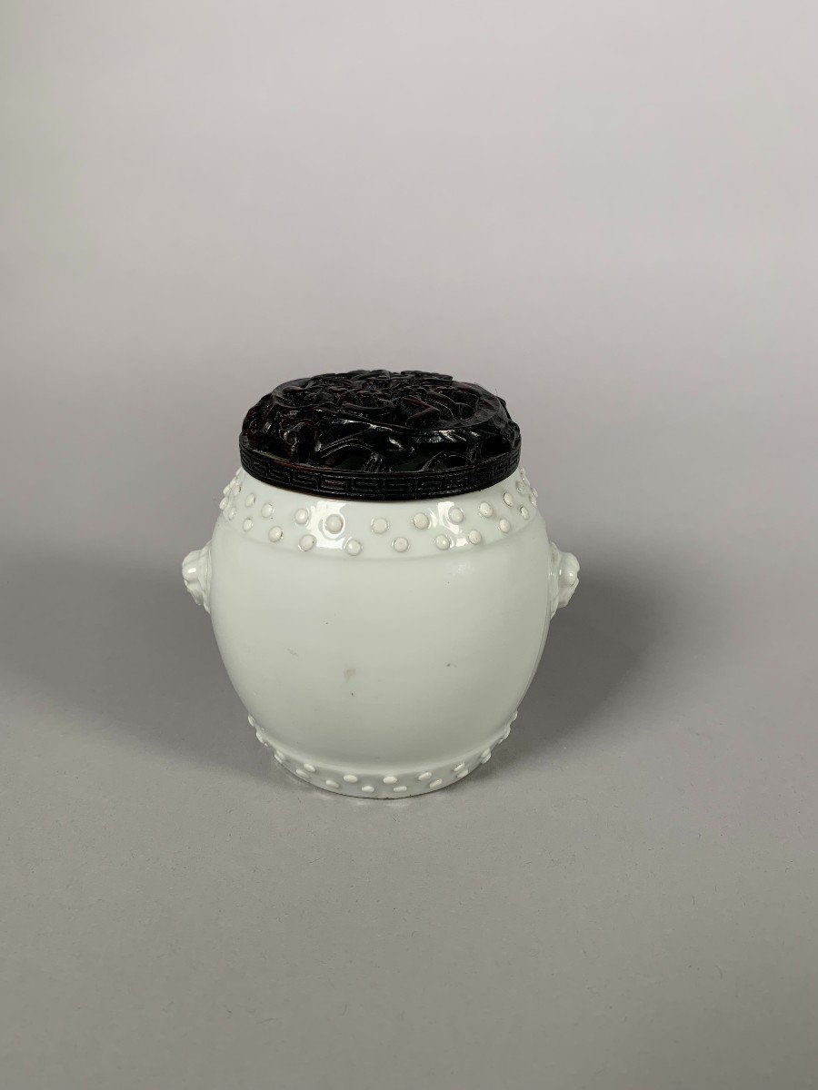 Perfume Brule In White Porcelain Dehua Kangxi Period (1661-1722)-photo-1