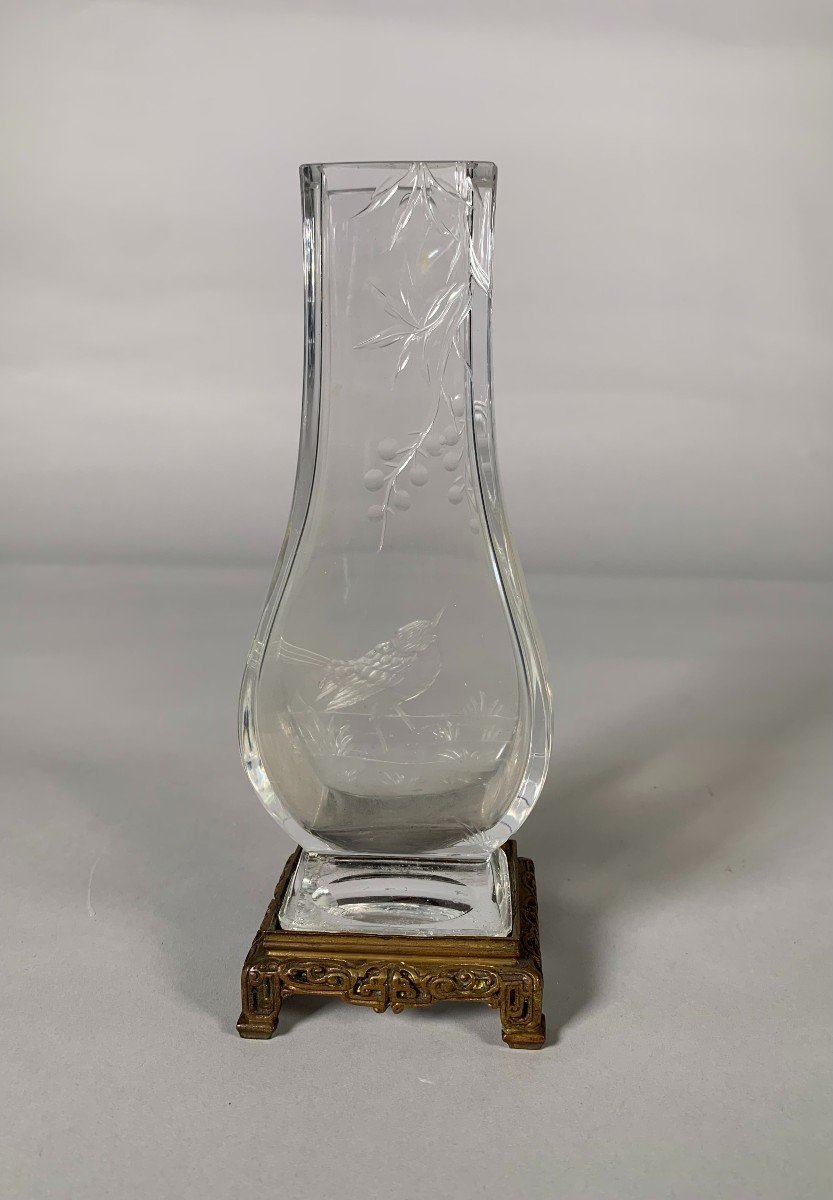 Japanese Engraved Crystal Vase Attributed To Made By Maison l'Escalier De Cristal 