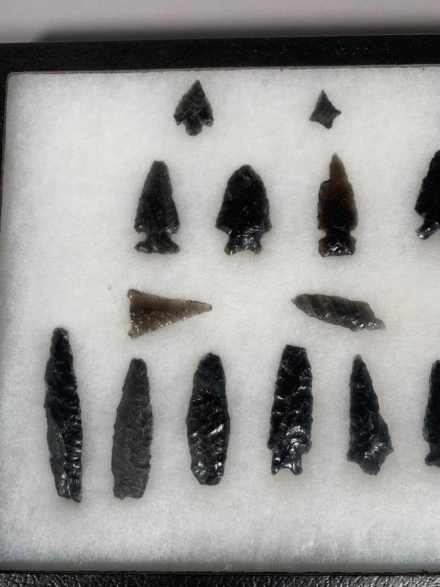 Lot Of Arrowheads And Blades In Bifaced Flint Paleo American Paleolithic Archeology-photo-2