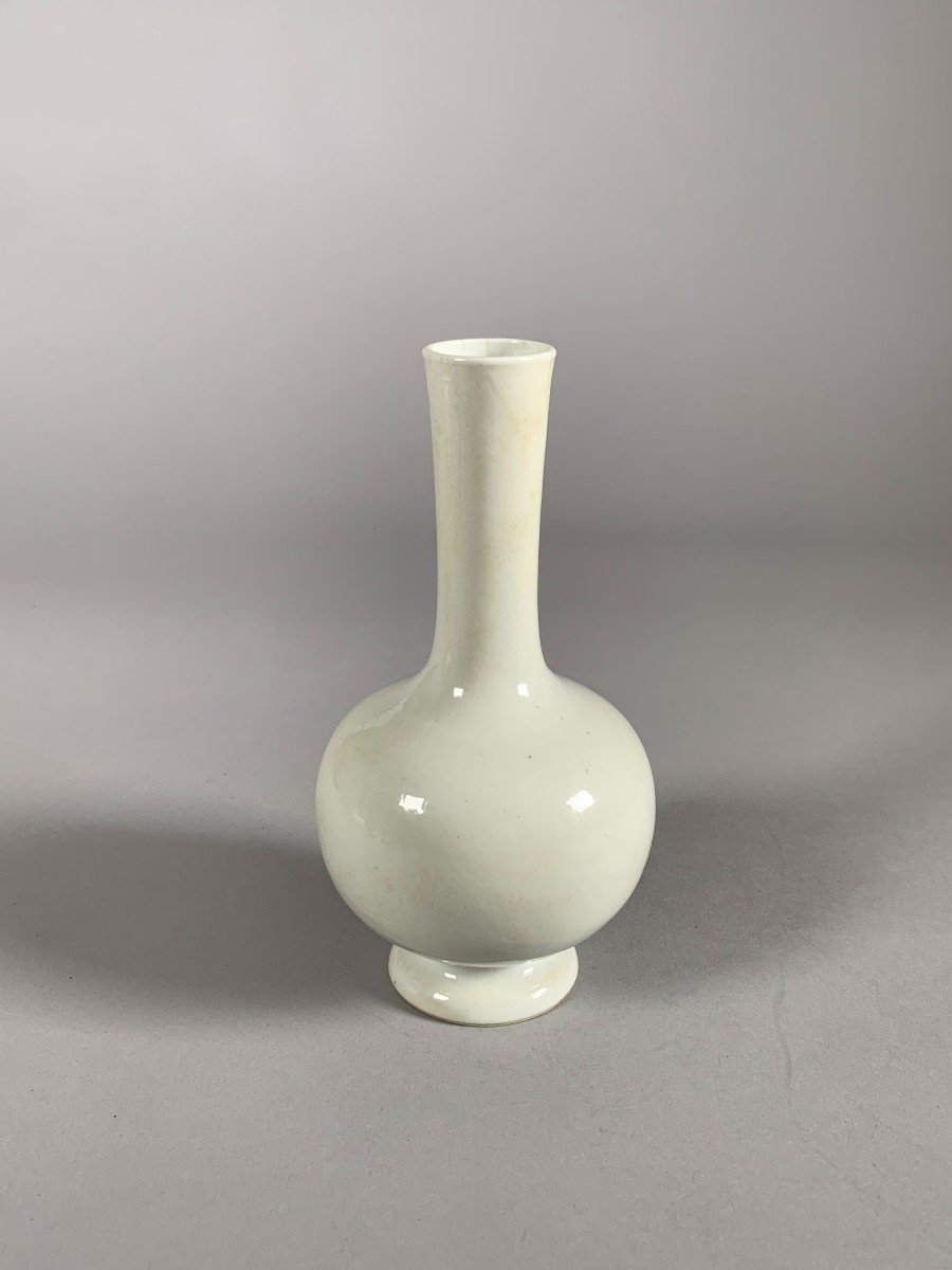 White Porcelain Vase Dehua China 18th Century