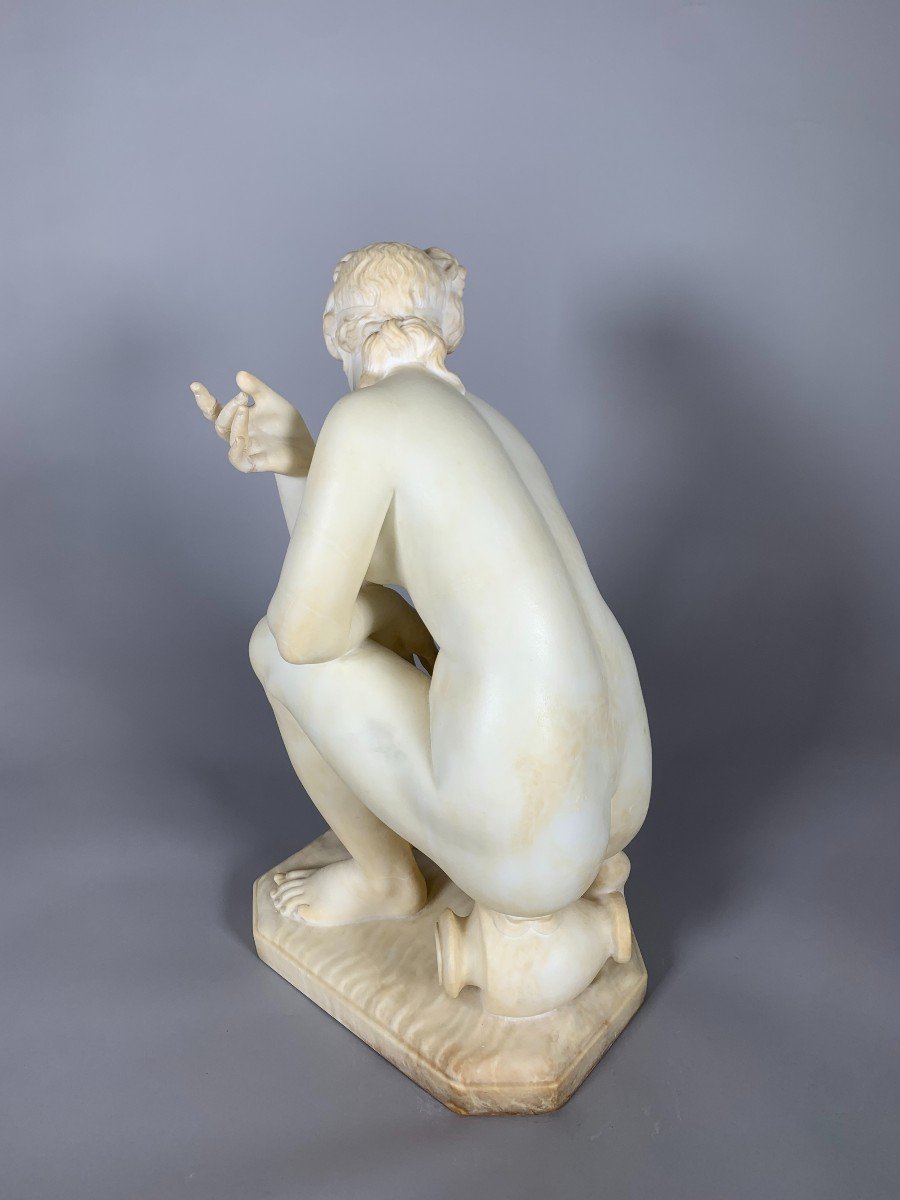 White Marble Sculpture Early 19th Century In Neoclassical Style Represents Venus In The Bay-photo-8