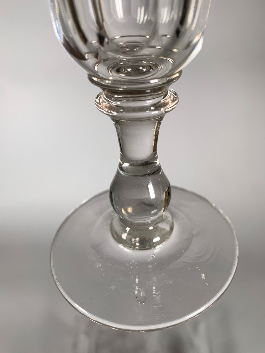 5 Flutes à Champagne En Verre Soufflé Et Taillé  XVIIIeme Siècle -photo-4