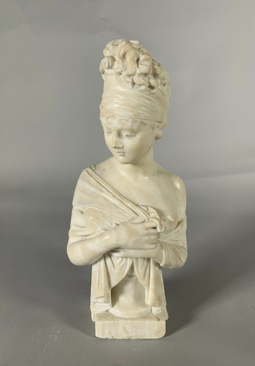 Sculpture En Marbre Buste De Madame De Recamier d'Apres Joseph Chinard (1756 - 1813)  XIXeme 