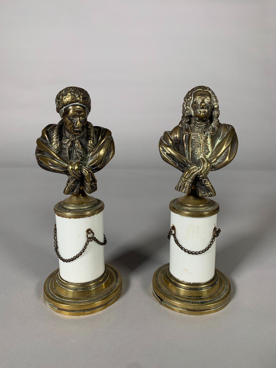 Paire De Bustes De Voltaire Et Rousseau Fin XVIII Eme Siecle  Bronze Et Porcelaine 