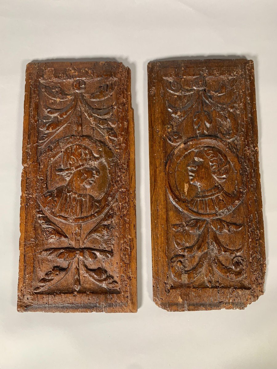 Paire De Panneaux Sculptés En Bas Relief XVIème Siècle