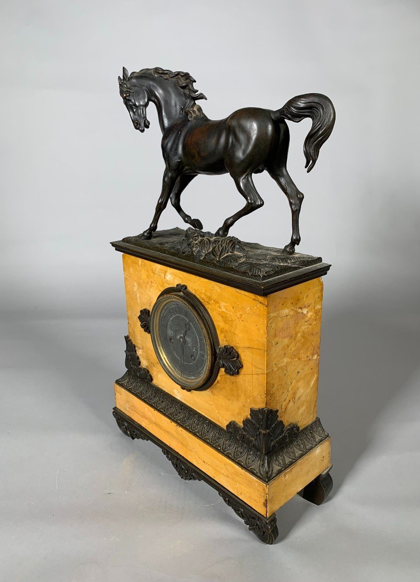 Charles X Style Fireplace Mantelpiece Horse Clock And Pair Of Cassolettes -photo-2